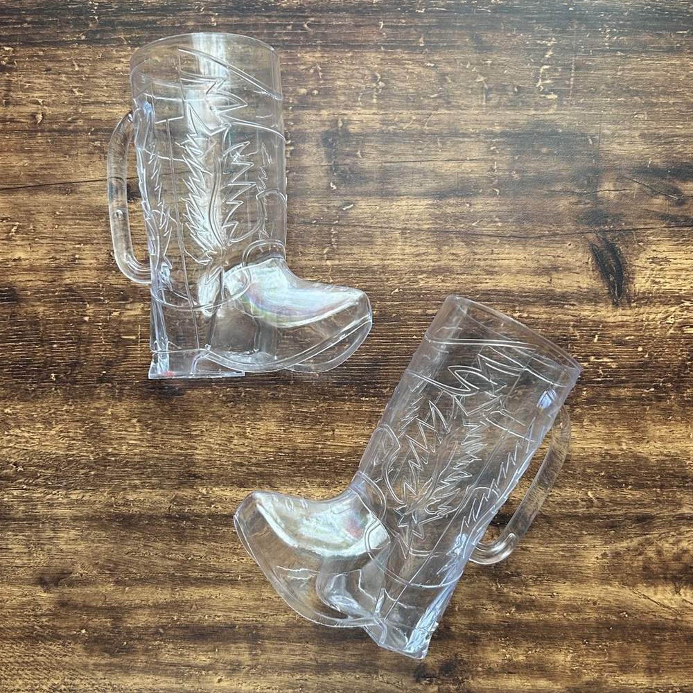12 pieces Boots 🥾 plastic cups Texas style 12 units
